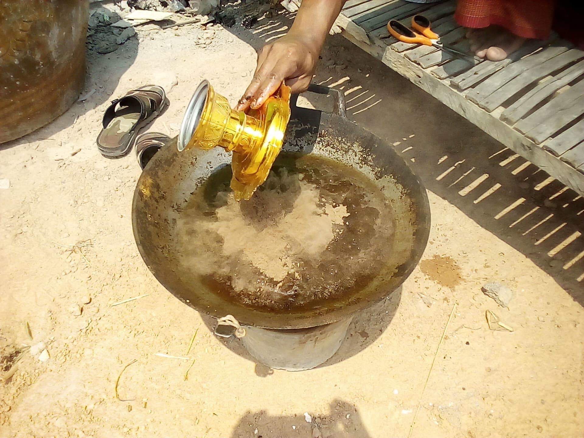 สีผึ้งพรายงูกุเลน อาจารย์เขมร (FL)