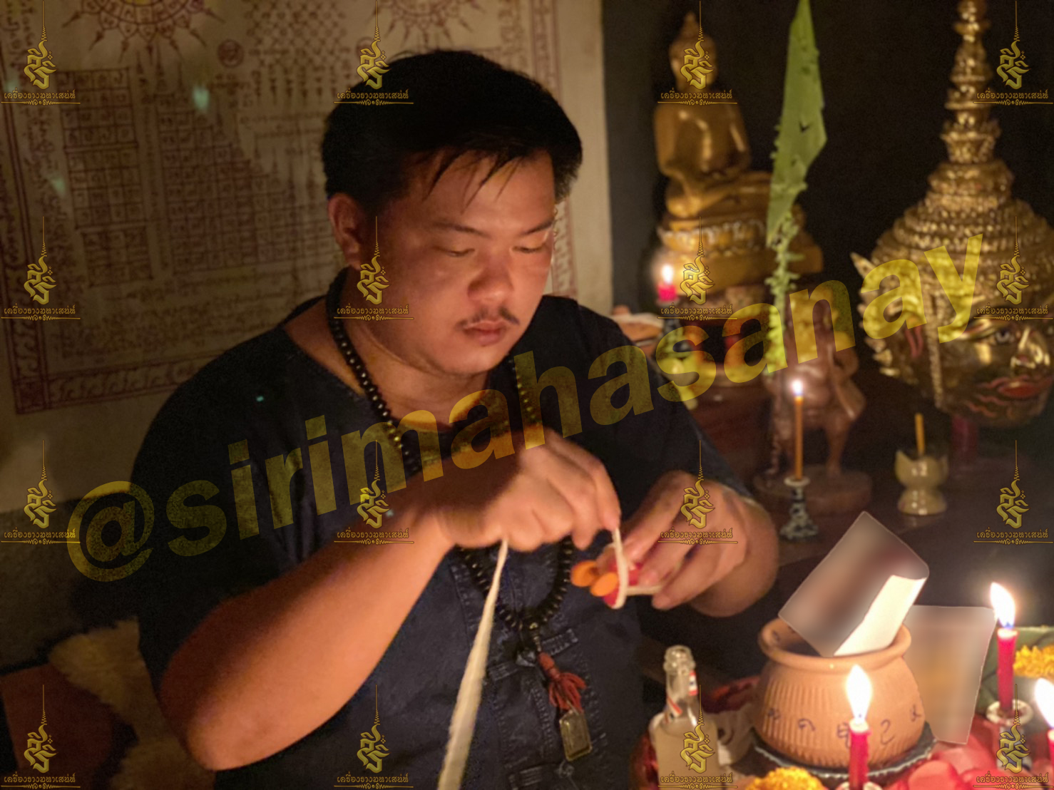 พิธีหอมดอกฮัก อาจารย์เสก สำนักสักยันต์ป๋ารมีเศรษฐีเรือนคำ