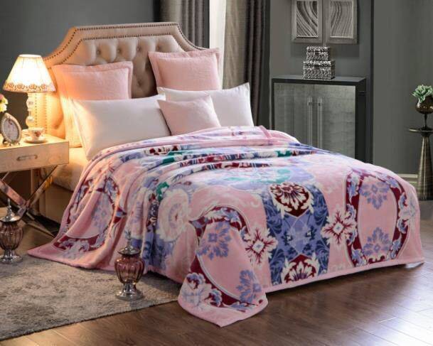 ผ้าห่มกำมะหยี่คละลาย 4 ผืนน้ำหนักผืนละ 5 กิโลกรัม