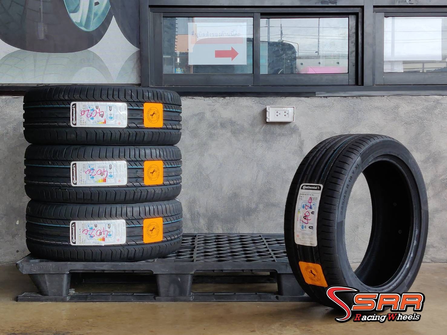 Continental ContiSportContact 5 SSR 225/45R18 ยางรันแฟลต ลดราคาพิเศษ