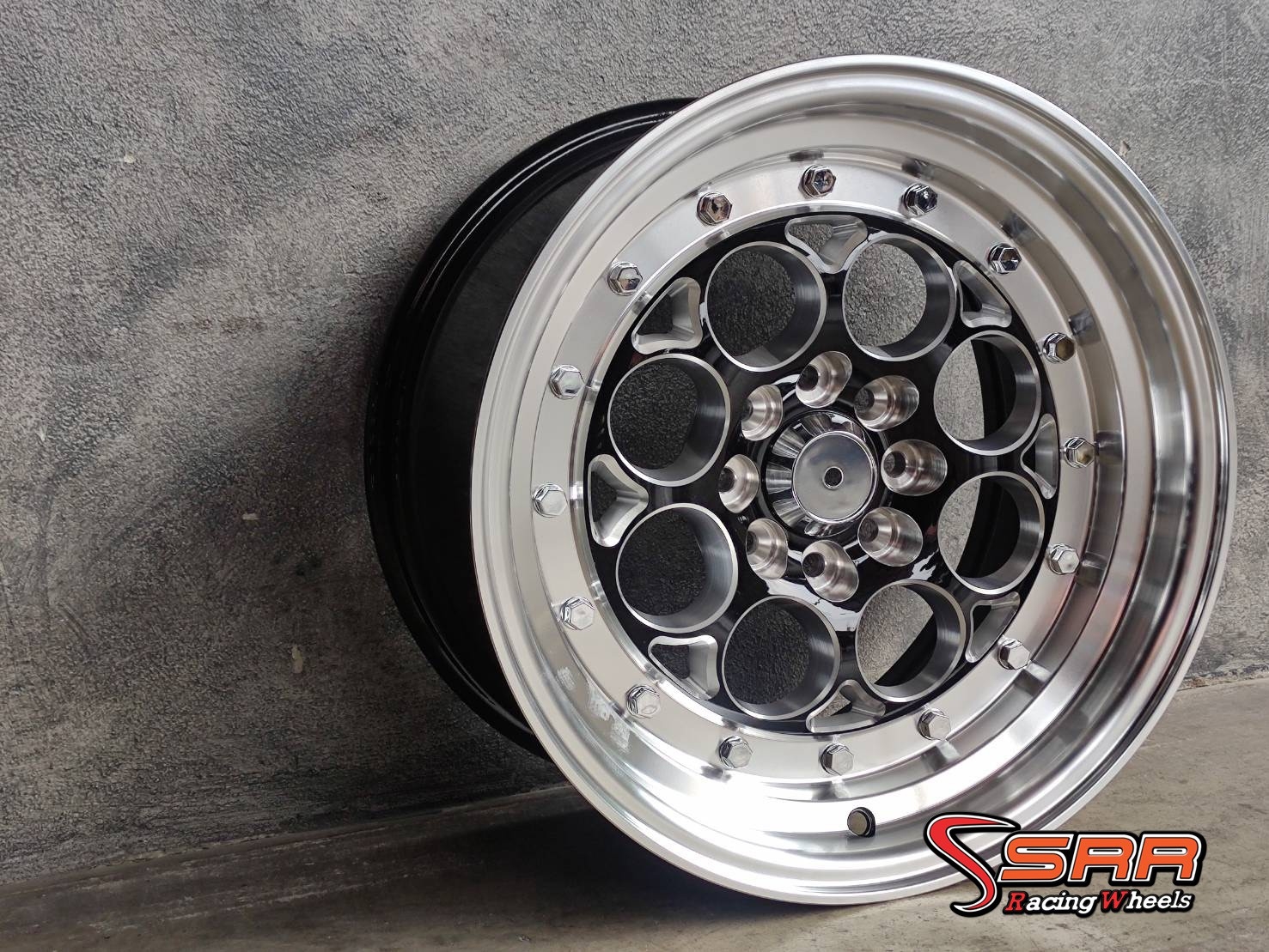 WELD MAGNUM DRAG 15x8 8H100 ET20 สีดำหมุดเงิน