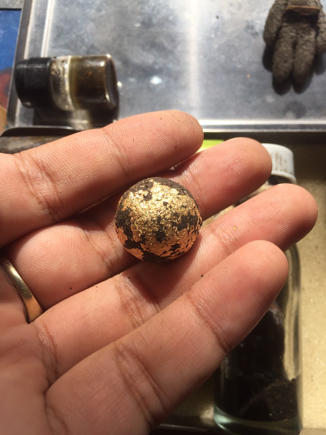 ลูกอมลูกใหญ่ชุดบูชาครูปิดทองเดิมเดิม อาจารย์เปล่ง บุญยืน