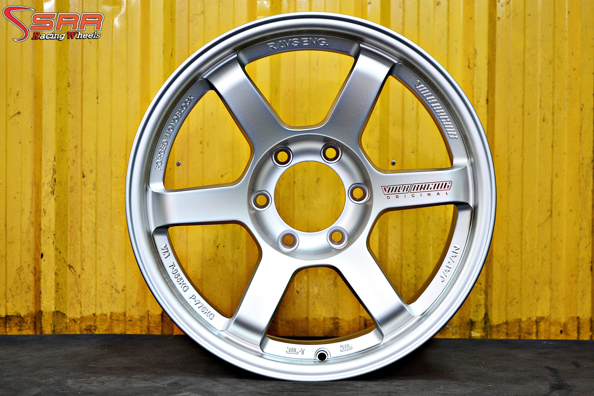 TE37 TK37-SUV ขอบ18 นิ้ว สีซิลเวอร์ยิงเลเซอร์ก้านแดง