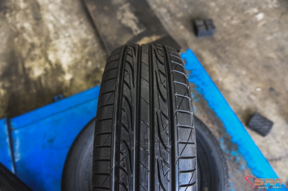 DUNLOP LM704 205/65R16 ราคาเส้นละ 980 บาท