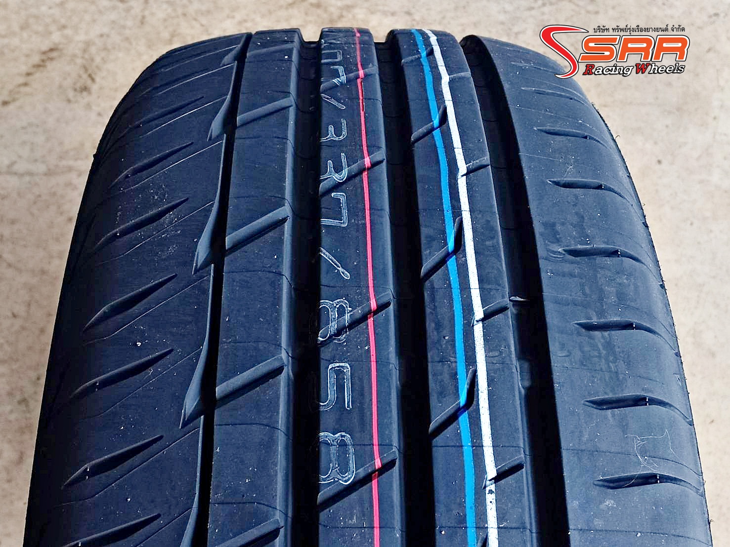 BRIDGESTONE POTENZA ADRENALIN RE004 215/45R18 ยางปี20 ราคาพิเศษ