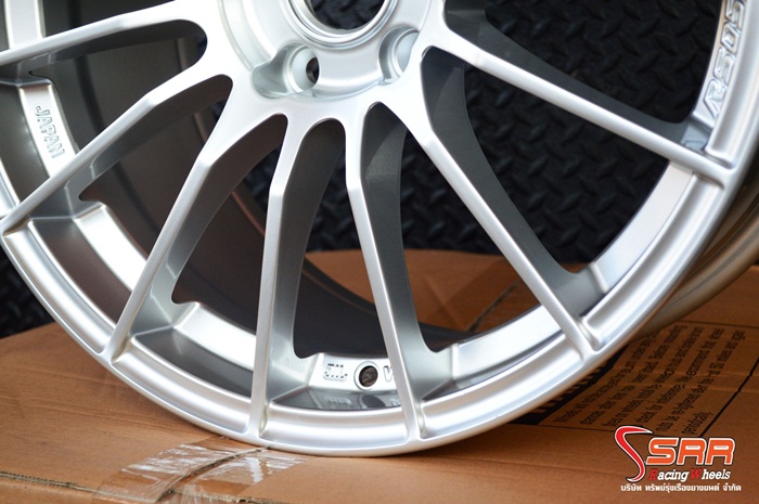 ENKEI RS050RR ขอบ18 นิ้ว สีซิลเวอร์