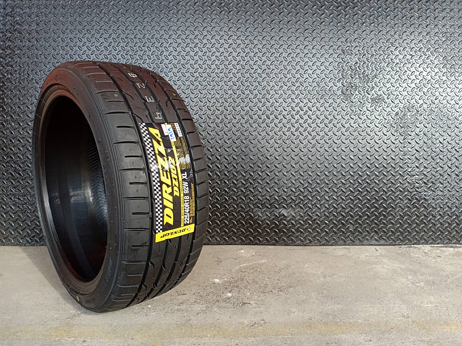 DUNLOP DZ102 225/40R18 ยางปี19 ลดราคาพิเศษ