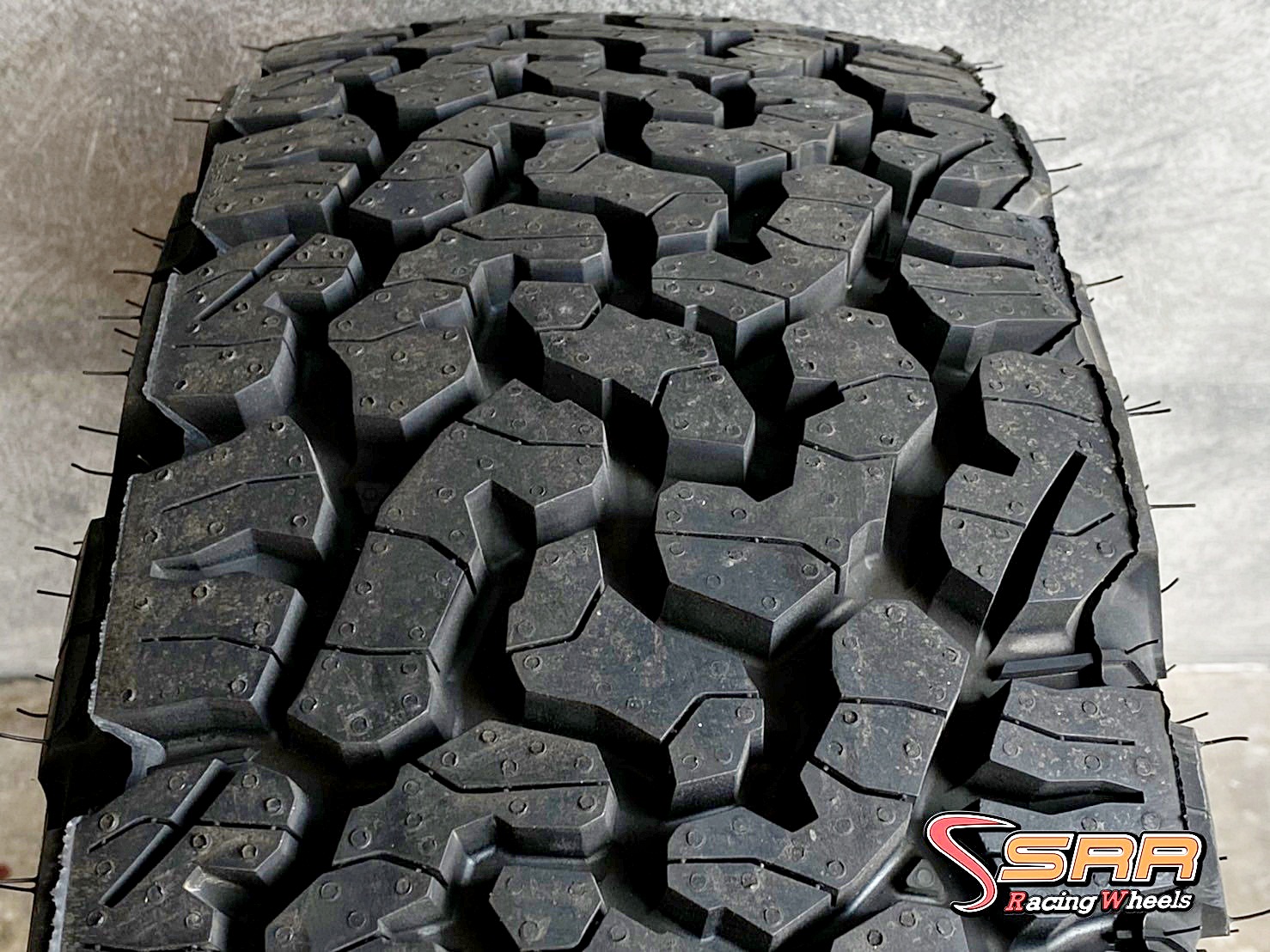 BFGoodrich All Terrain T/A KO2 225/75R16 ยางใหม่ ราคาพิเศษ