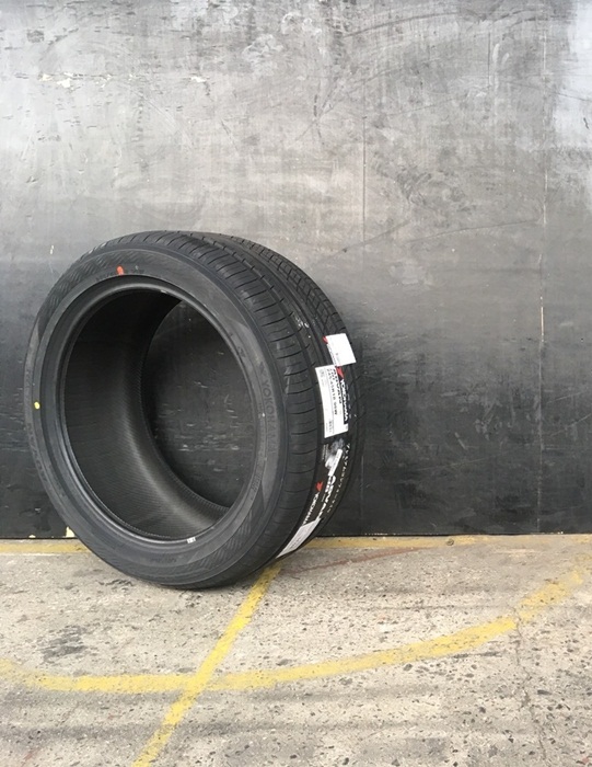 YOKOHAMA ADVAN dB V552 245/45R18