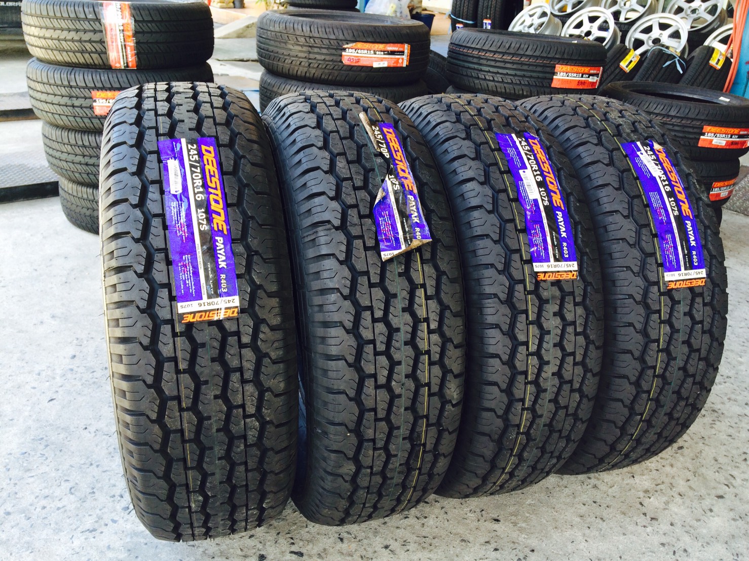 DEESTONE R403 245/70R16