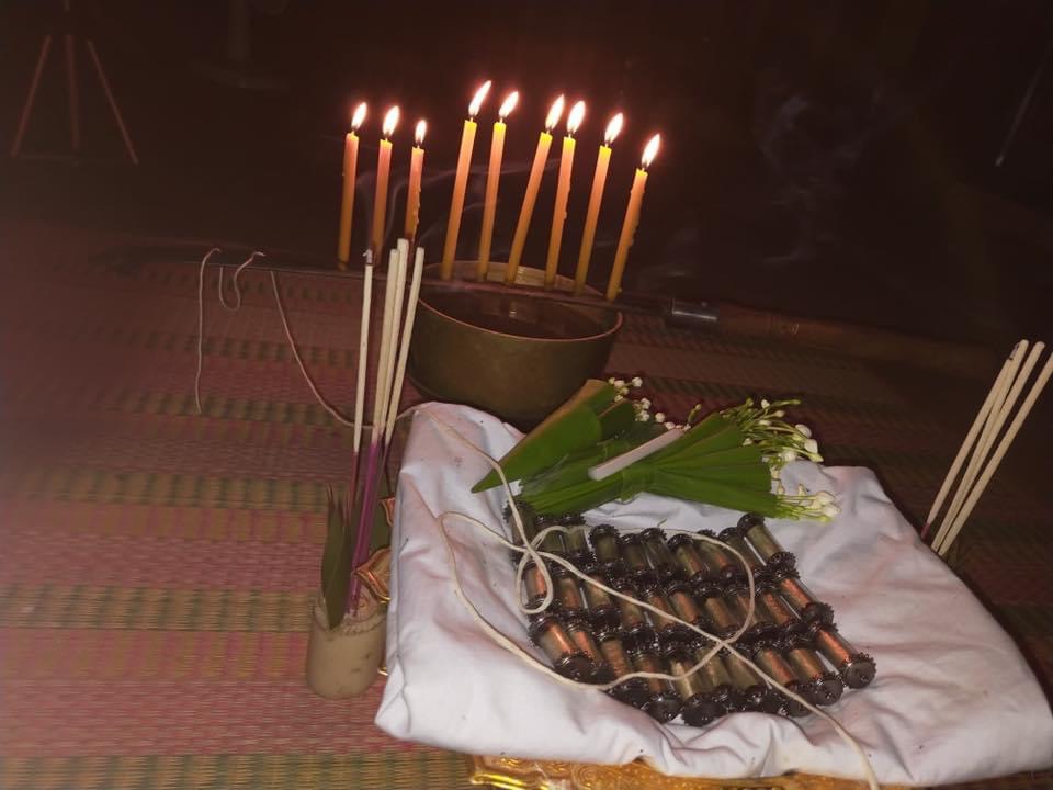 ตะกรุดตั้งตัวรุ่นสองดอกครู อาจารย์เขมร FL