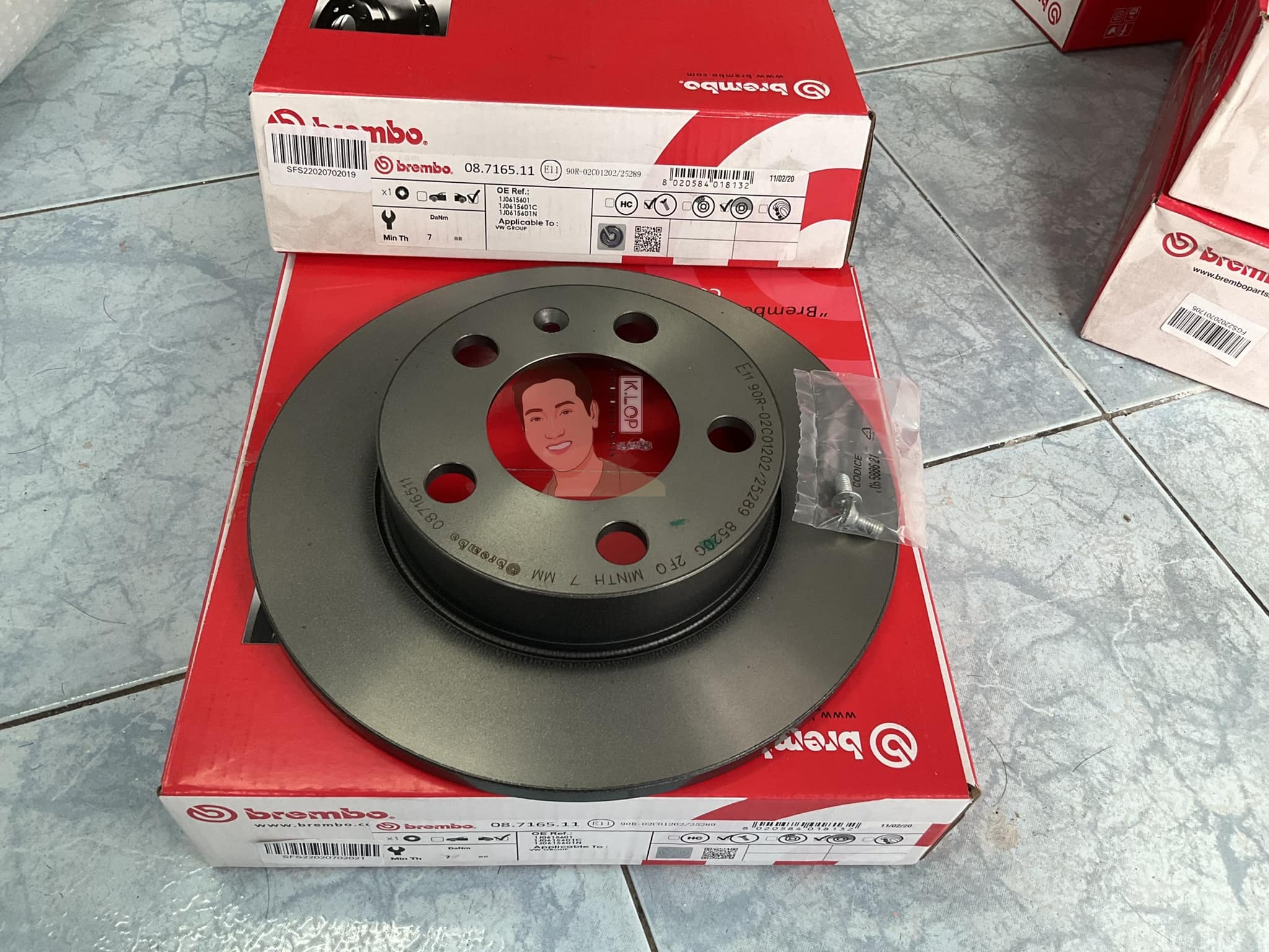 08 7165 11 จานเบรค ล้อ R (ยี่ห้อ BREMBO) รุ่น UV AUDI A3, TT ปี1996-2003