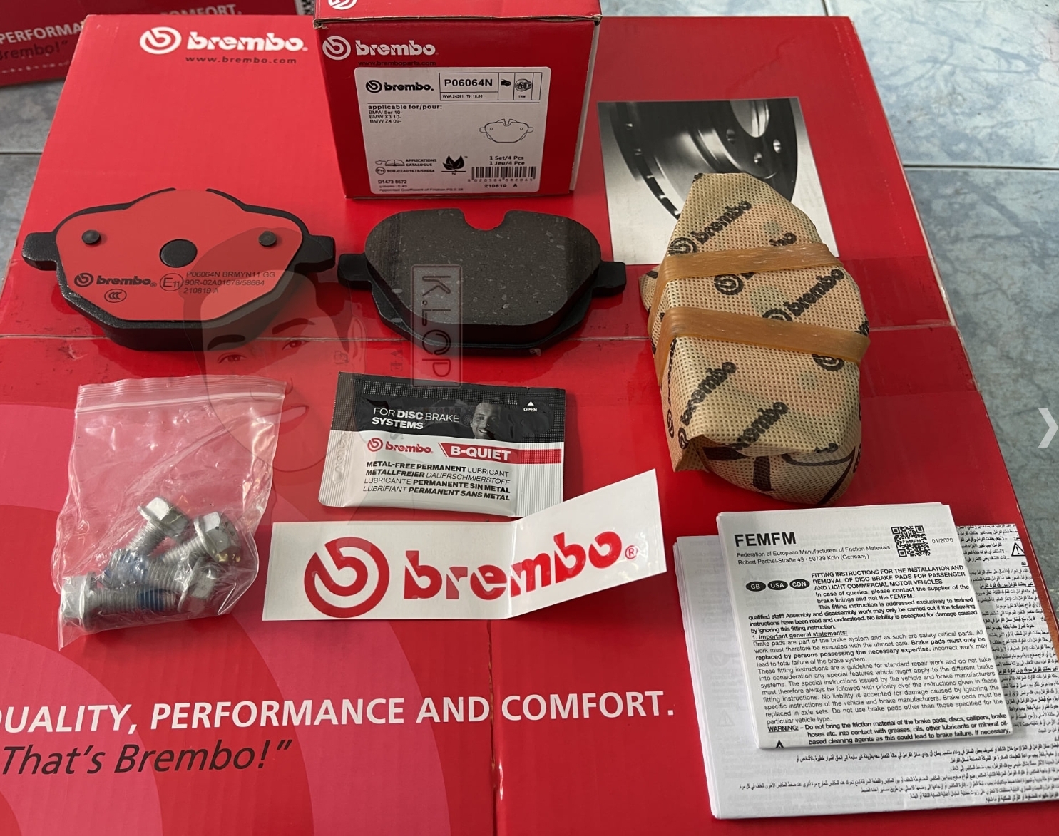 P06 064N ผ้าเบรกหลัง (แท้ BREMBO รุ่น Ceramic) BMW 5 F10 (20d 20i 23i 28i)/5 G30 (20d)/X3 F25, X4 F26 (20i 20d 28i 30i 30d)/Z4 E89 (35i 35is)/