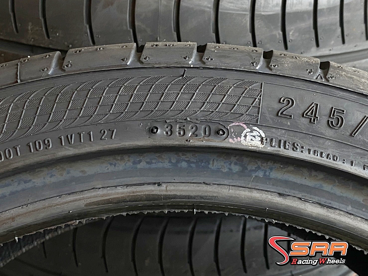 ACCELERA PHI 245/40ZR19 ยางเข้าใหม่ปี20 ราคาพิเศษ