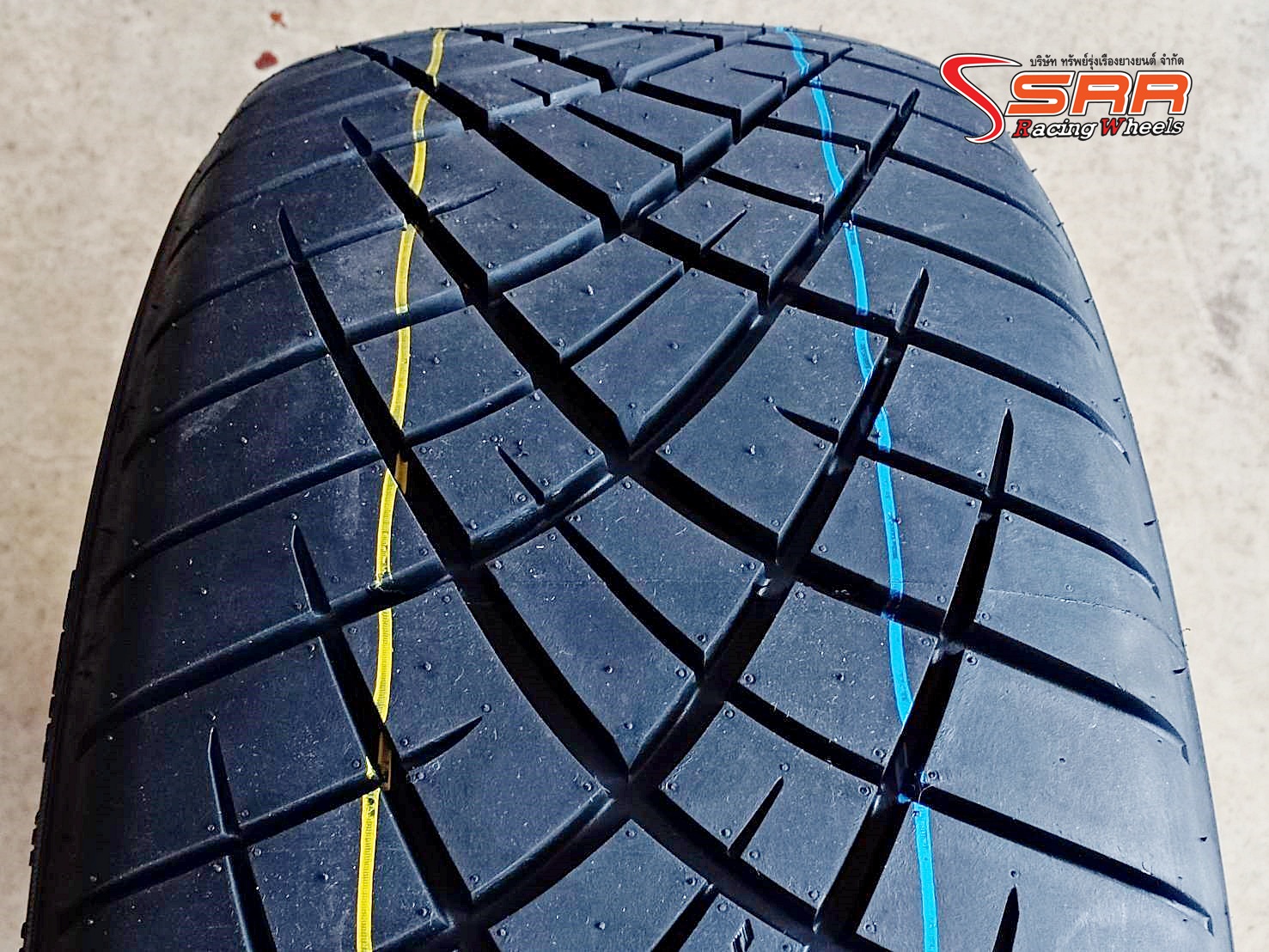 RAIDEN HERO R111 255/55R18 ยางขอบขาว ปี2020 ราคาพิเศษ