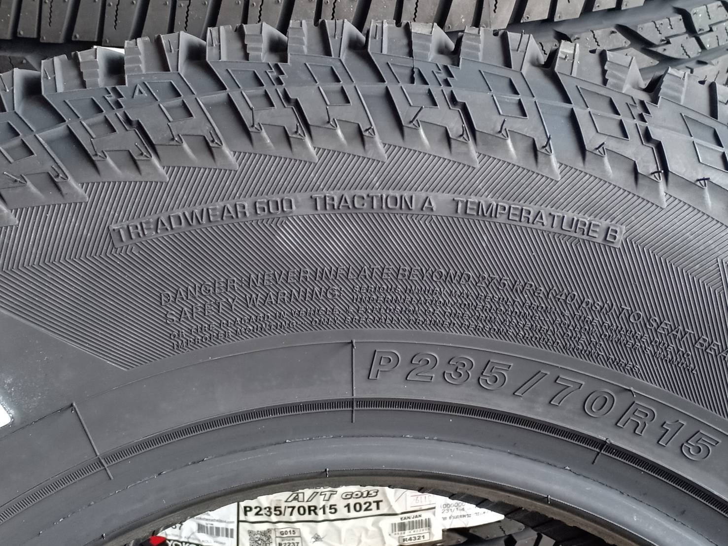 YOKOHAMA GEOLANDAR A/T G015 235/70R15 ยางใหม่ปี19 ราคาพิเศษ