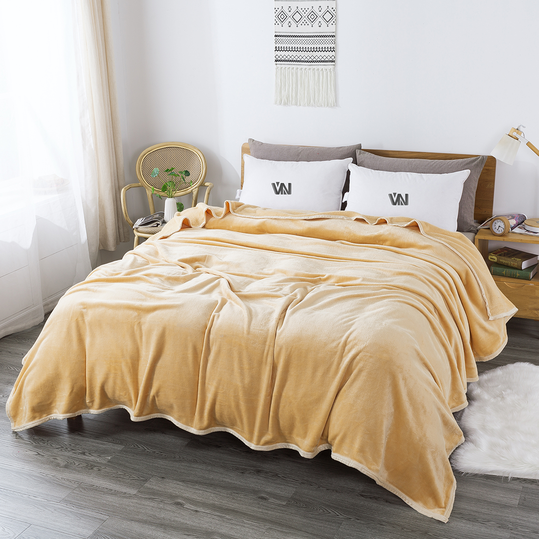 ผ้าห่มนาโน 8 ฟุตพรีเมี่ยมของแท้งานป้าย VN (12ผืนคละสี)