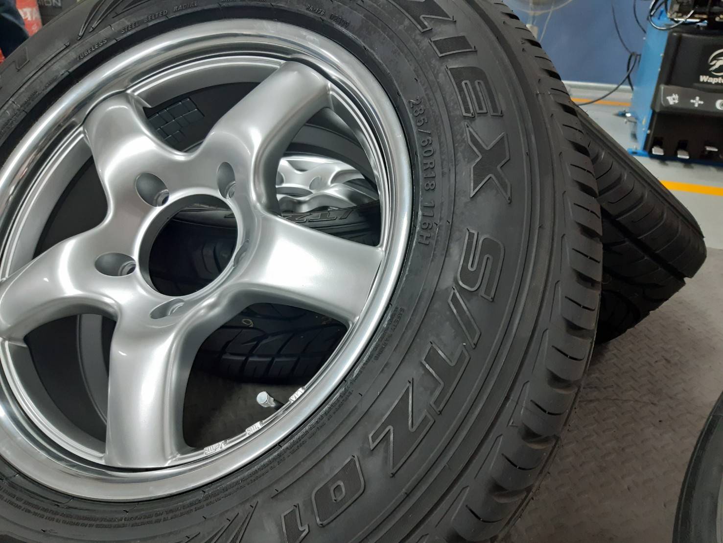 FALKEN S/TZ01 285/60R18 ยางญี่ปุ่น ราคาพิเศษ เส้นละ 3,500 บาท