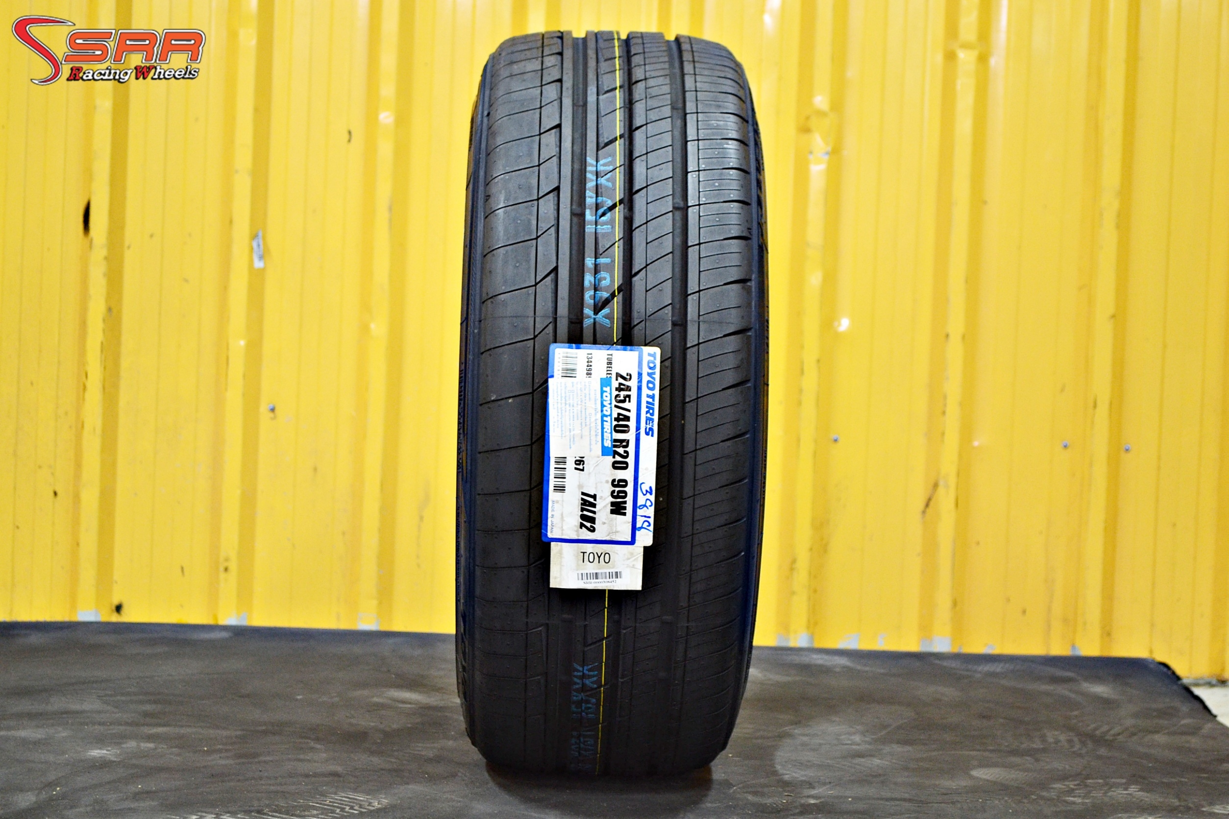 TOYO TRANPAHT LU2 245/40R20 ยางญี่ปุ่น ราคาพิเศษ - ล้อแม็กซ์ และ