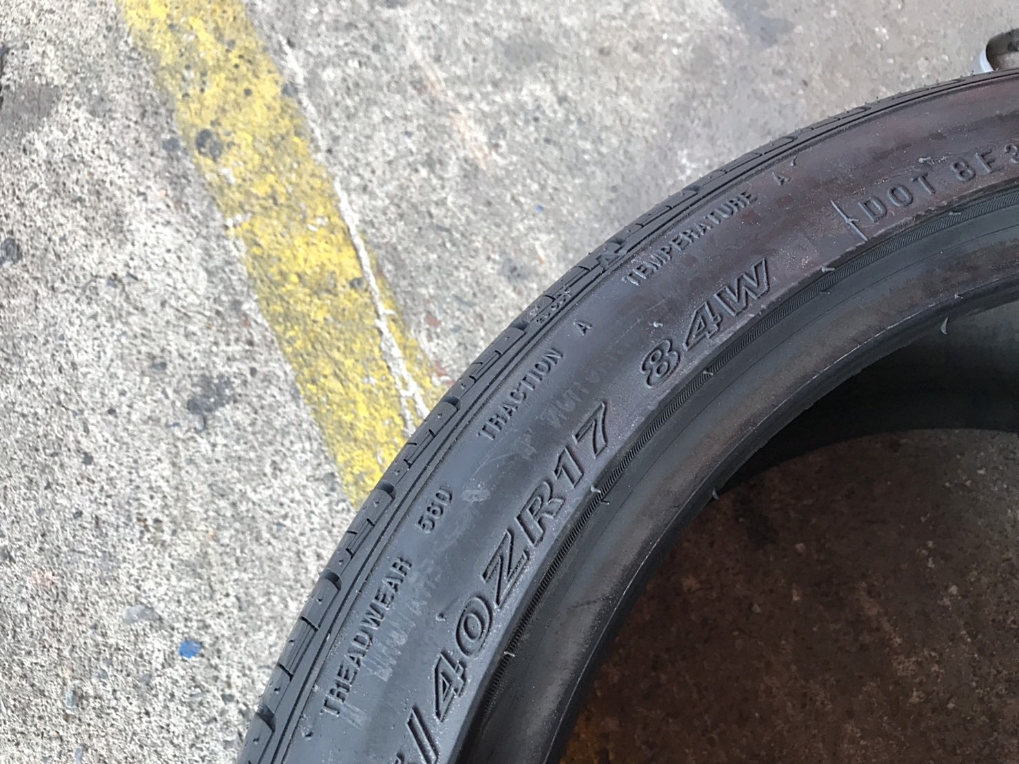 ROADSTONE NFERA AU5 205/40ZR17 ยางเกาหลี ซื้อ1แถม1