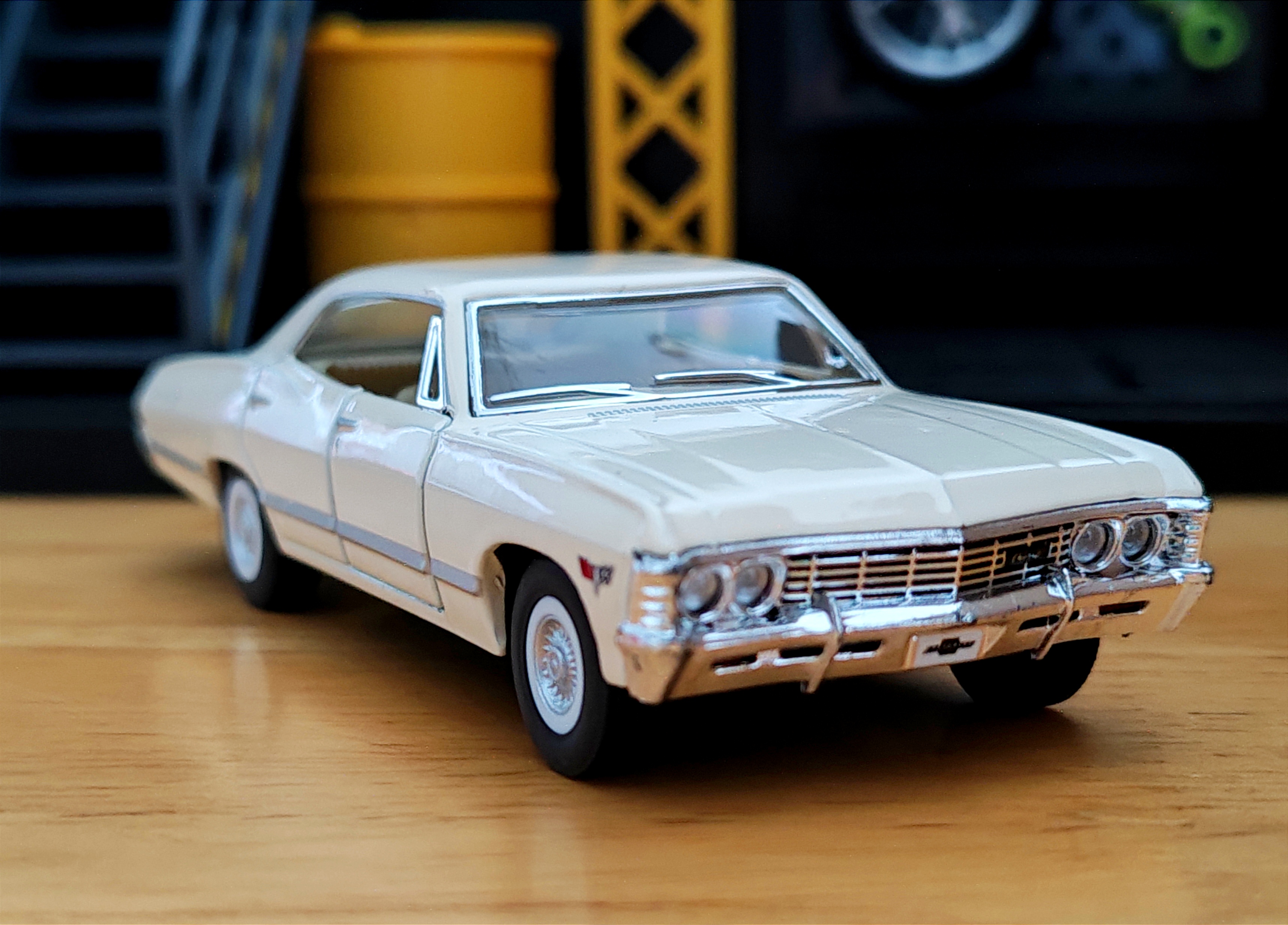 1967 Chevrolet Impala โมเดลรถเหล็ก (ปลีก-ส่ง)