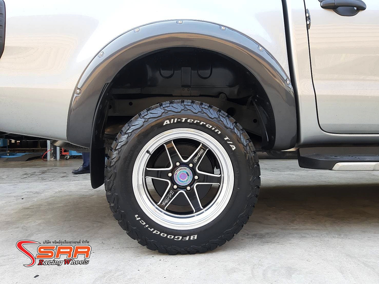 SPEC-R Project-D D-1SRR 18x9.5 ET+05 6x139.7 BKWMA