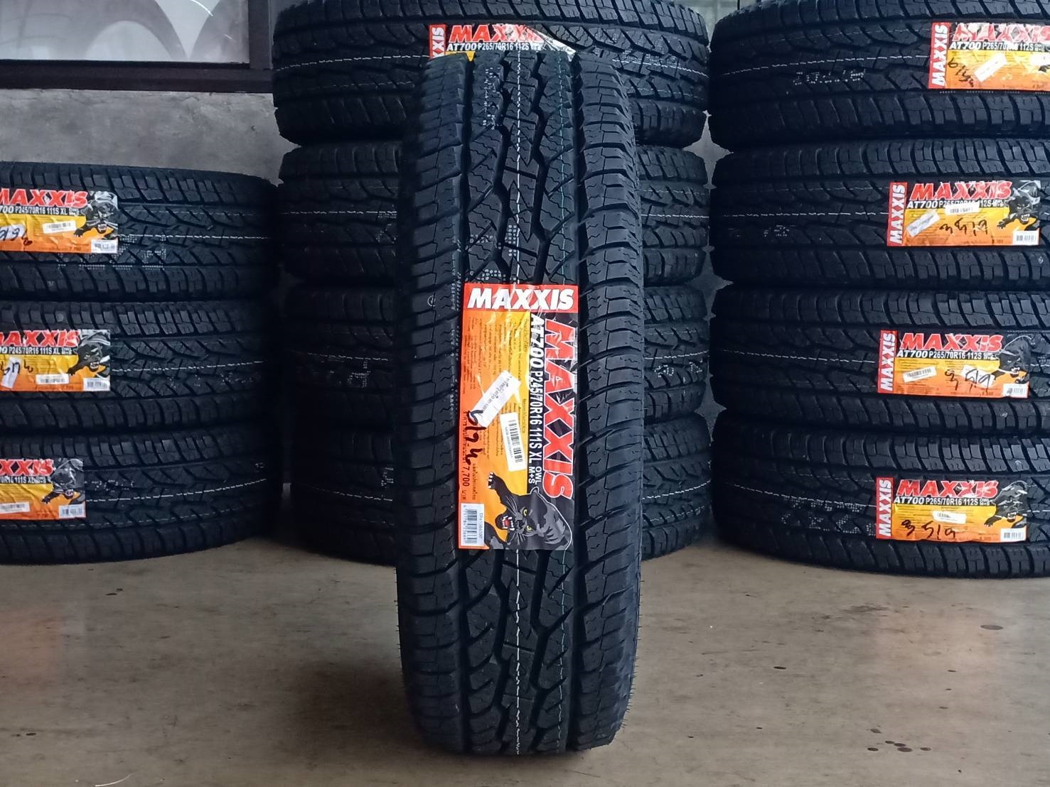 MAXXIS AT700 245/70R16 ยางใหม่ปี19 ราคาพิเศษ