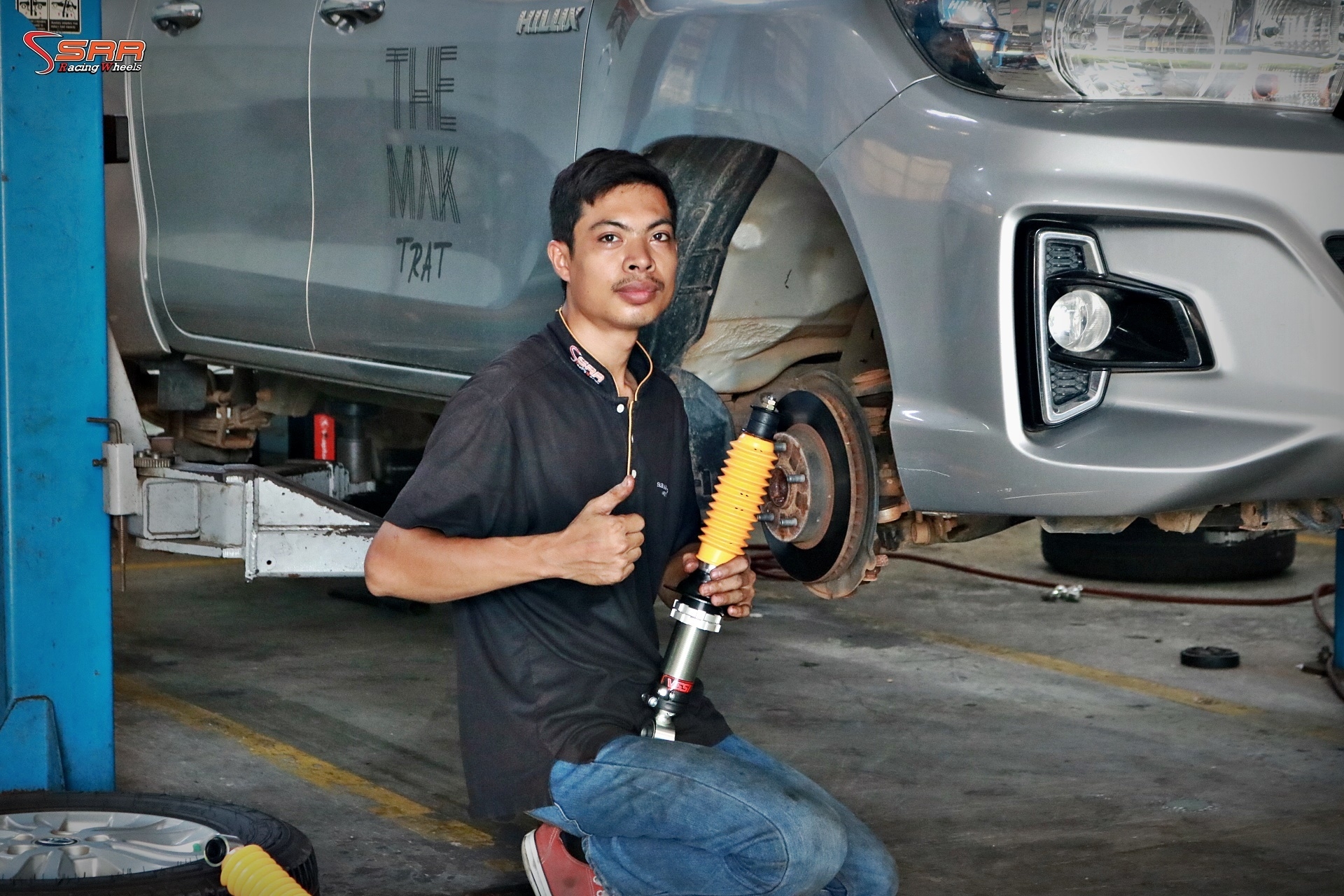 โช้คอัพ YSS E-SERIES สำหรับรถTOYOTA REVO ตัวเตี้ย ราคาพิเศษ