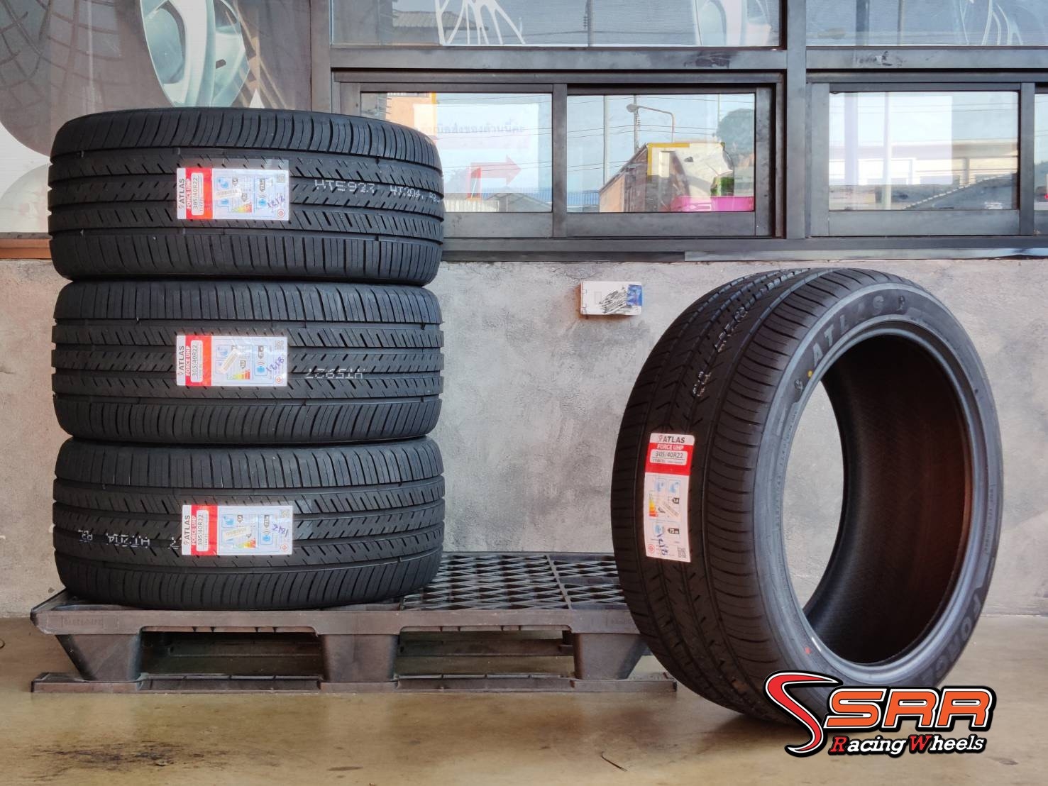 ATLAS TIRES FORCE UHP 305/40R22 ยางใหม่ปี2021 ราคาพิเศษ