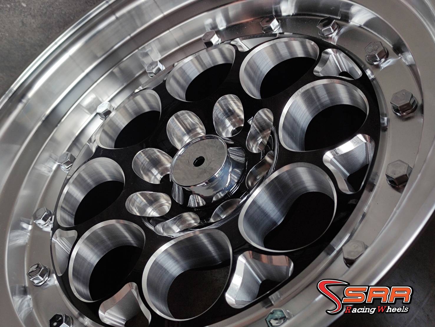 WELD MAGNUM DRAG 15x8 8H100 ET20 สีดำหมุดเงิน
