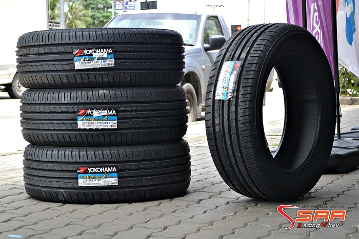 YOKOHAMA BluEarth-A AE-50 215/55R17