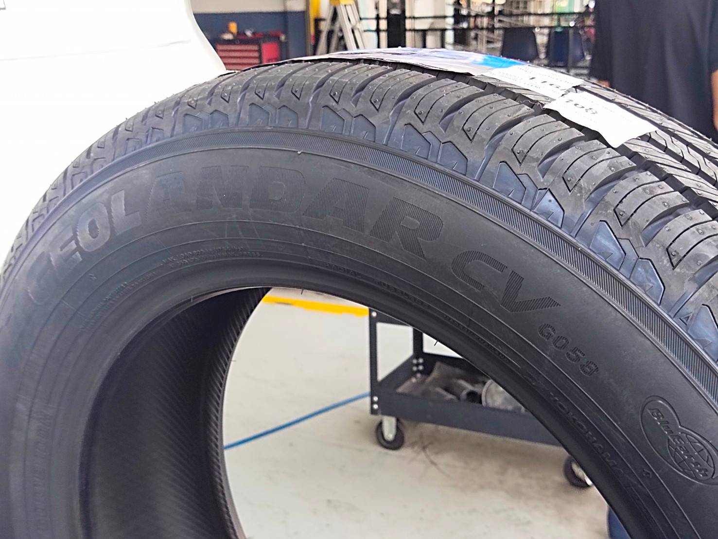 YOKOHAMA GEOLANDAR CV G058 225/60R18 ยางใหม่ ราคาพิเศษ
