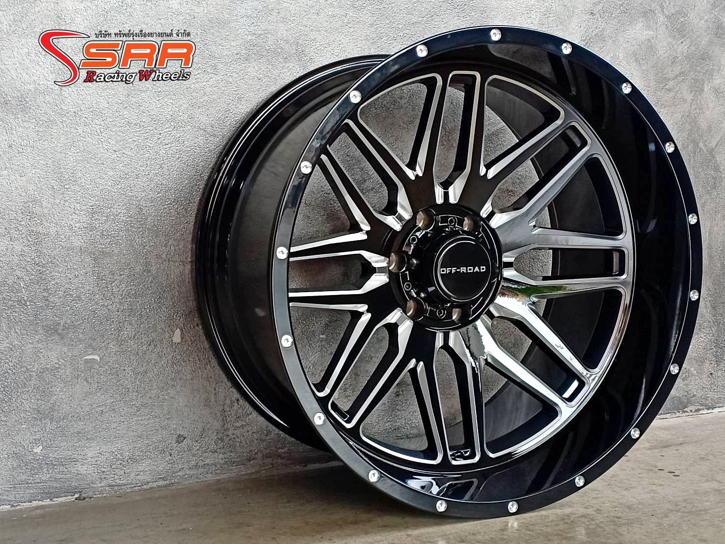 OASIS MT231 22x12 6x139.7 ET-44 Glass Black Mill