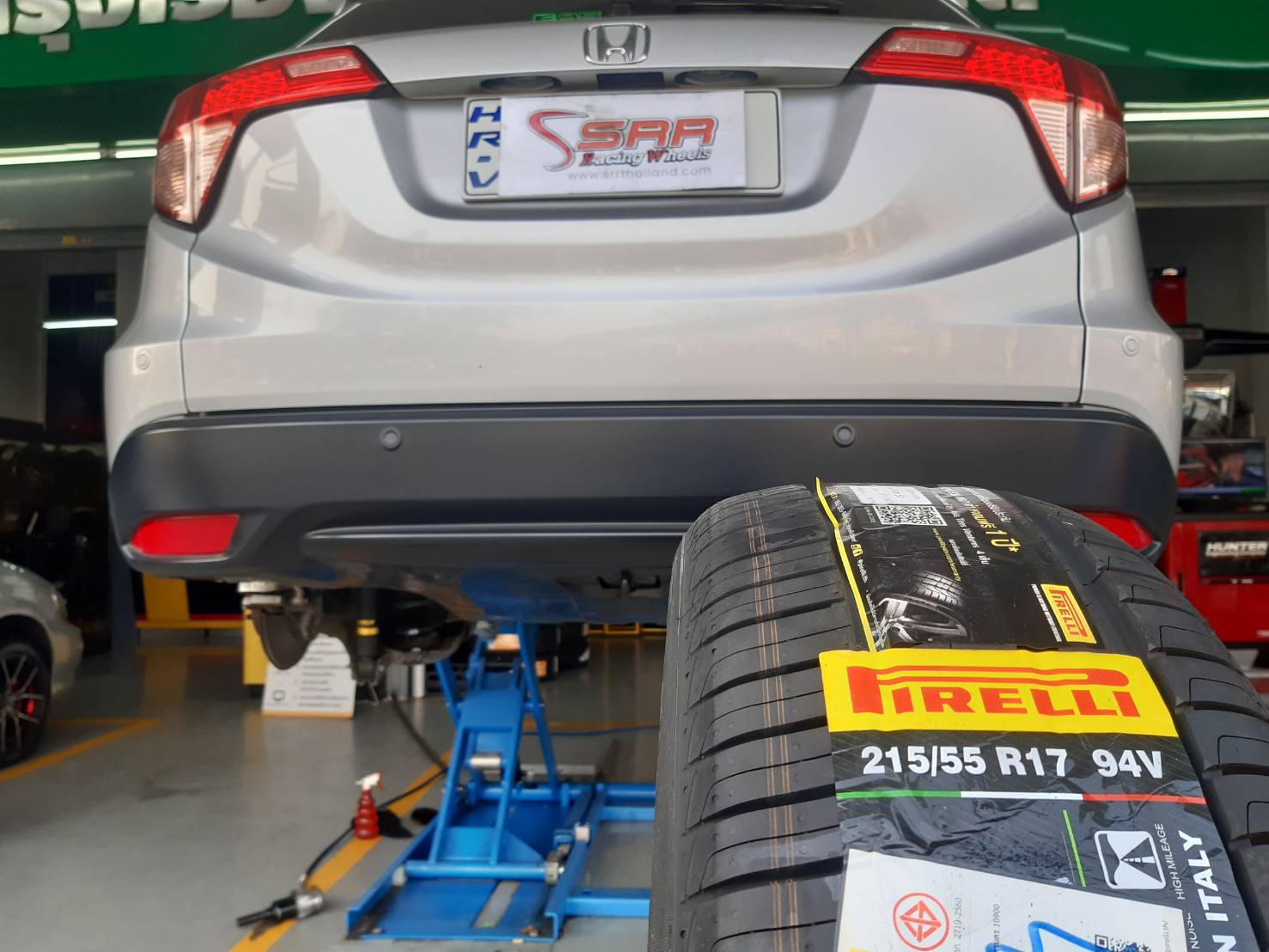PIRELLI CINTURATO P1 215/55R17 ยางปี19 ราคาพิเศษ