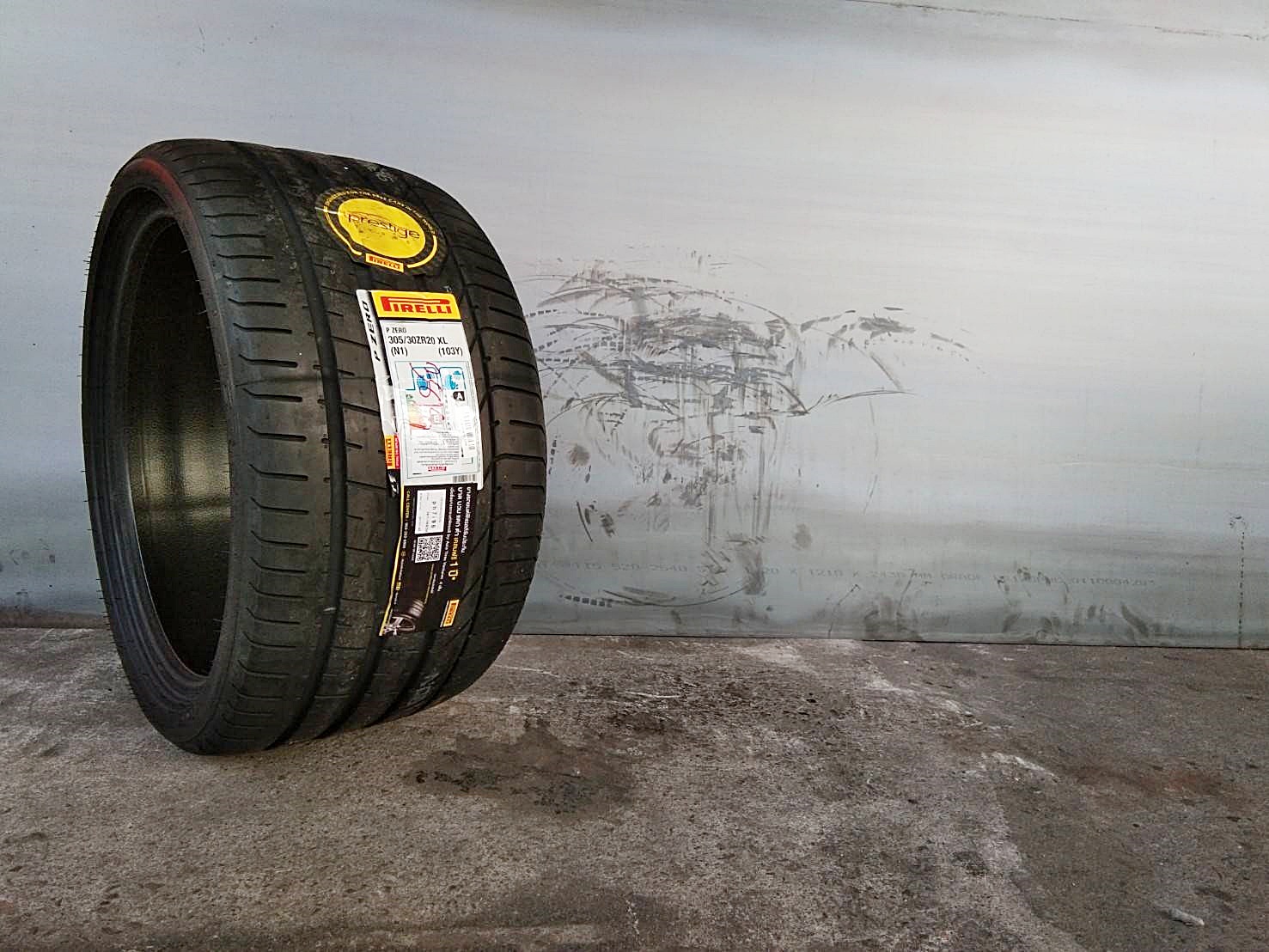 PIRELLI P ZERO (N1) 305/30ZR20 ยางสำหรับ Porsche Carrera 911