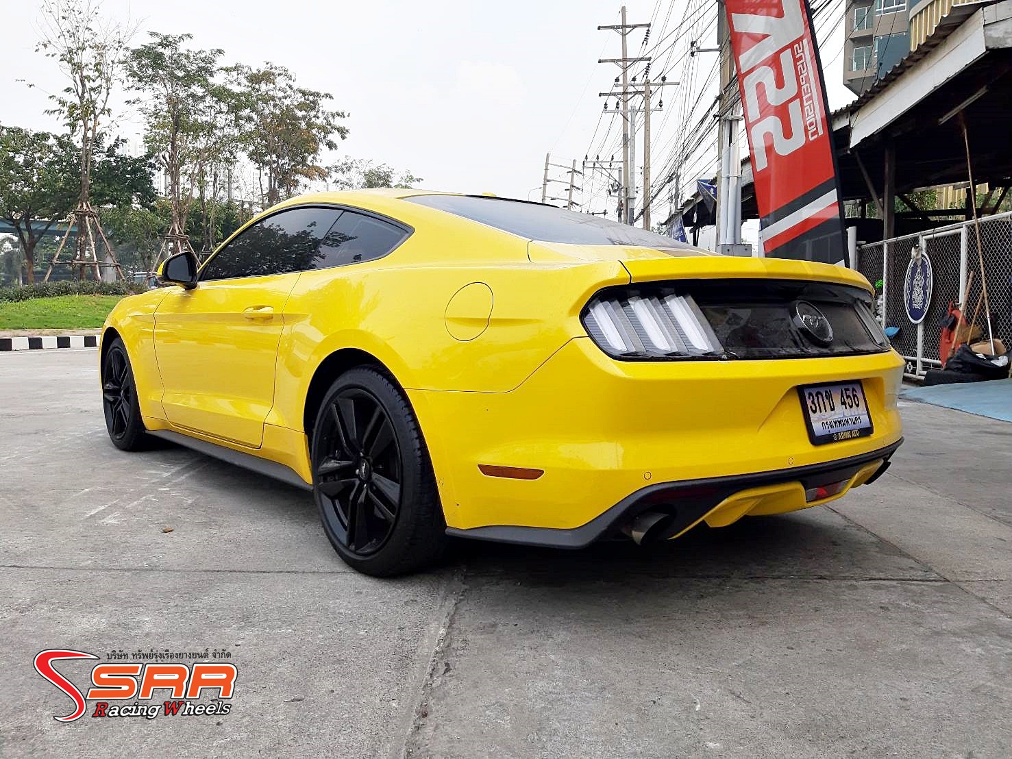 PIRELLI DRAGON SPORT 245/40R19 ยางสปอร์ต ปี19 ราคาพิเศษ