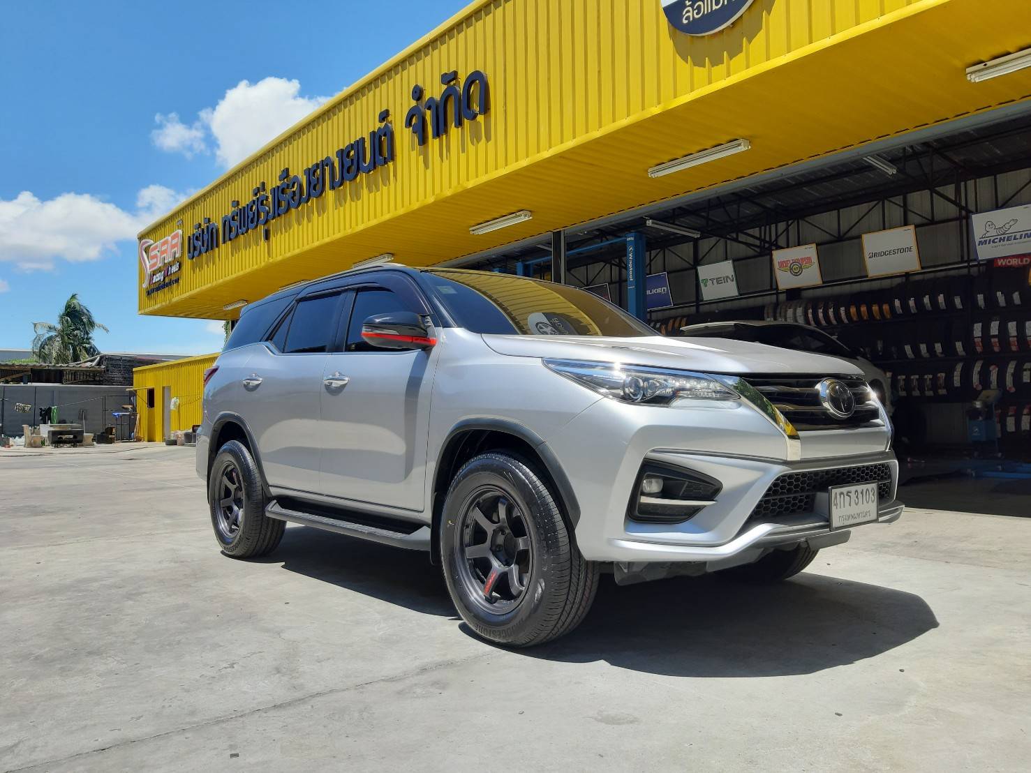 BRIDGESTONE ECOPIA H/L001 265/60R18 ยางใหม่ปี21 ราคาพิเศษ