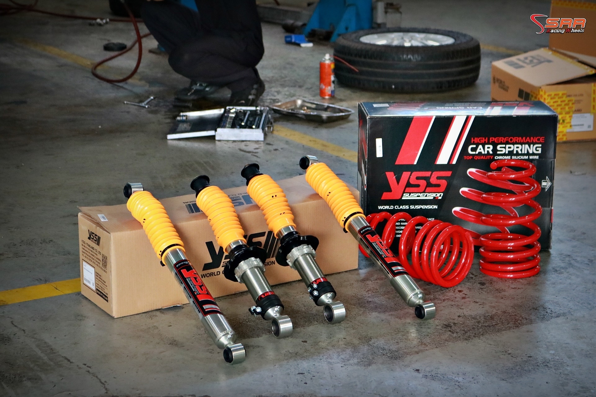 โช้คอัพ YSS E-SERIES สำหรับรถTOYOTA REVO ตัวเตี้ย ราคาพิเศษ