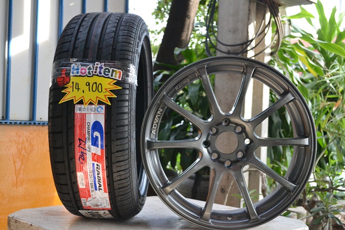 ล้อแม็กซ์ขอบ17 นิ้ว พร้อมยาง ชุดละ 14,900 บาท