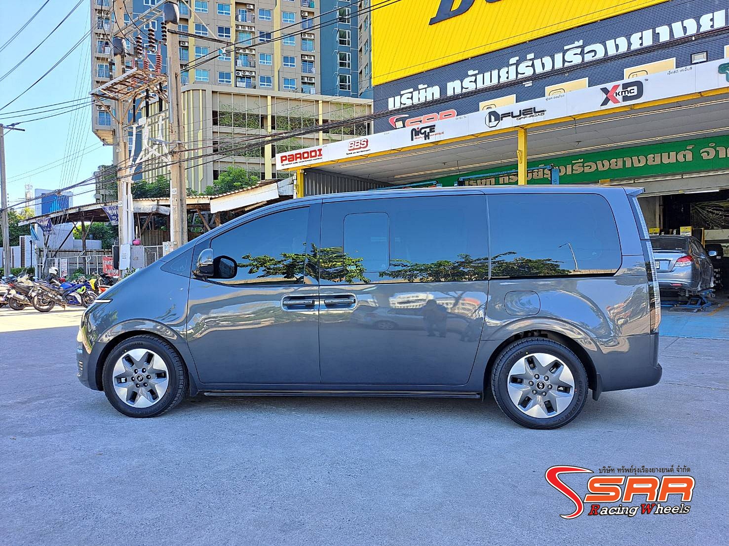 YOKOHAMA GEOLANDAR CV G058 235/55R18 ยางปี23 ราคาพิเศษ