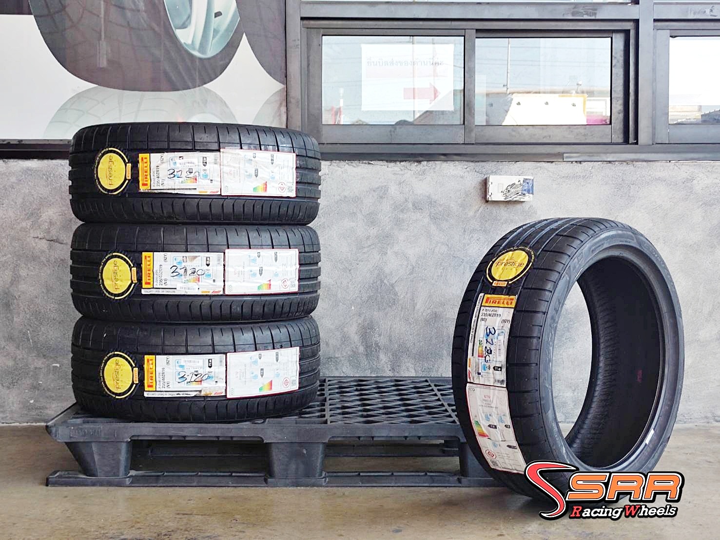 PIRELLI P ZERO PZ4 235/40ZR19 (N1) ยางนำเข้าGERMANY ราคาพิเศษ