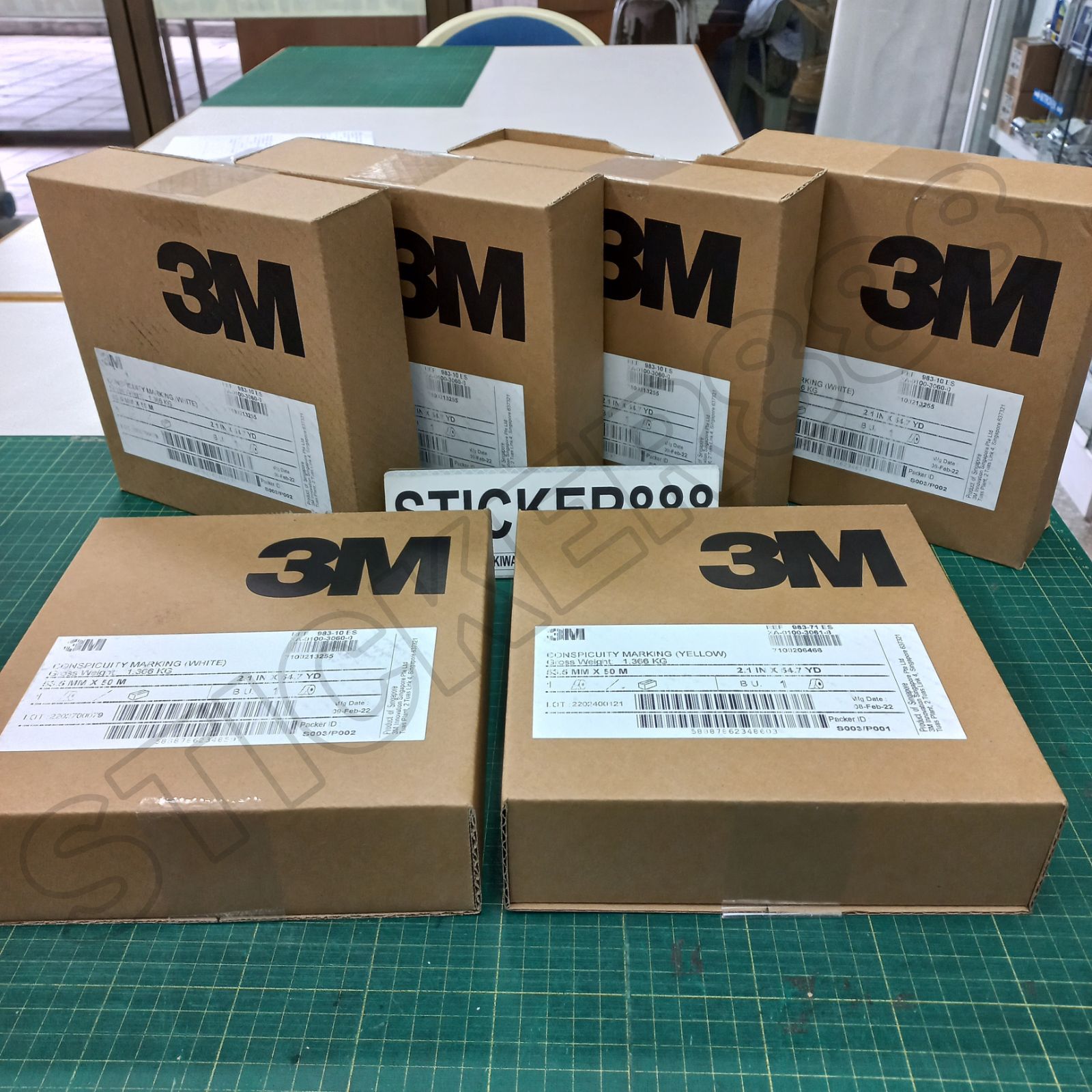 สติ๊กเกอร์สะท้อนแสง ติดรถ สีเหลือง 3M แท้ 55 mm x 50M 983-71 Conspicuity marking (Yellow)