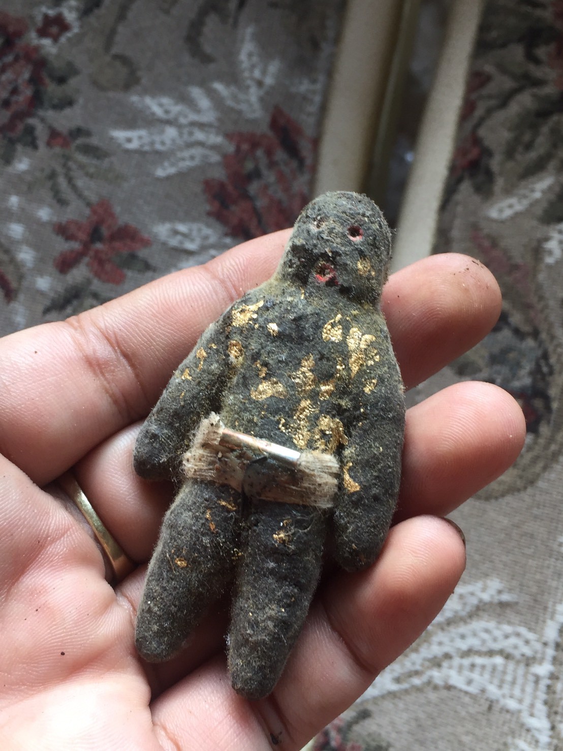 หุ่นพยนต์รุ่นแรกรุ่นเดียว อาจารย์เปล่ง บุญยืน