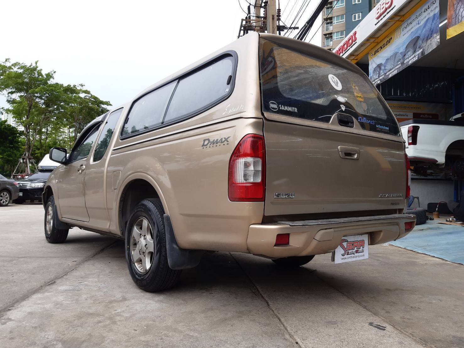 BRIDGESTONE DURAVIS R611 215/70R15 ยางสำหรับกระบะบรรทุก ราคาพิเศษ