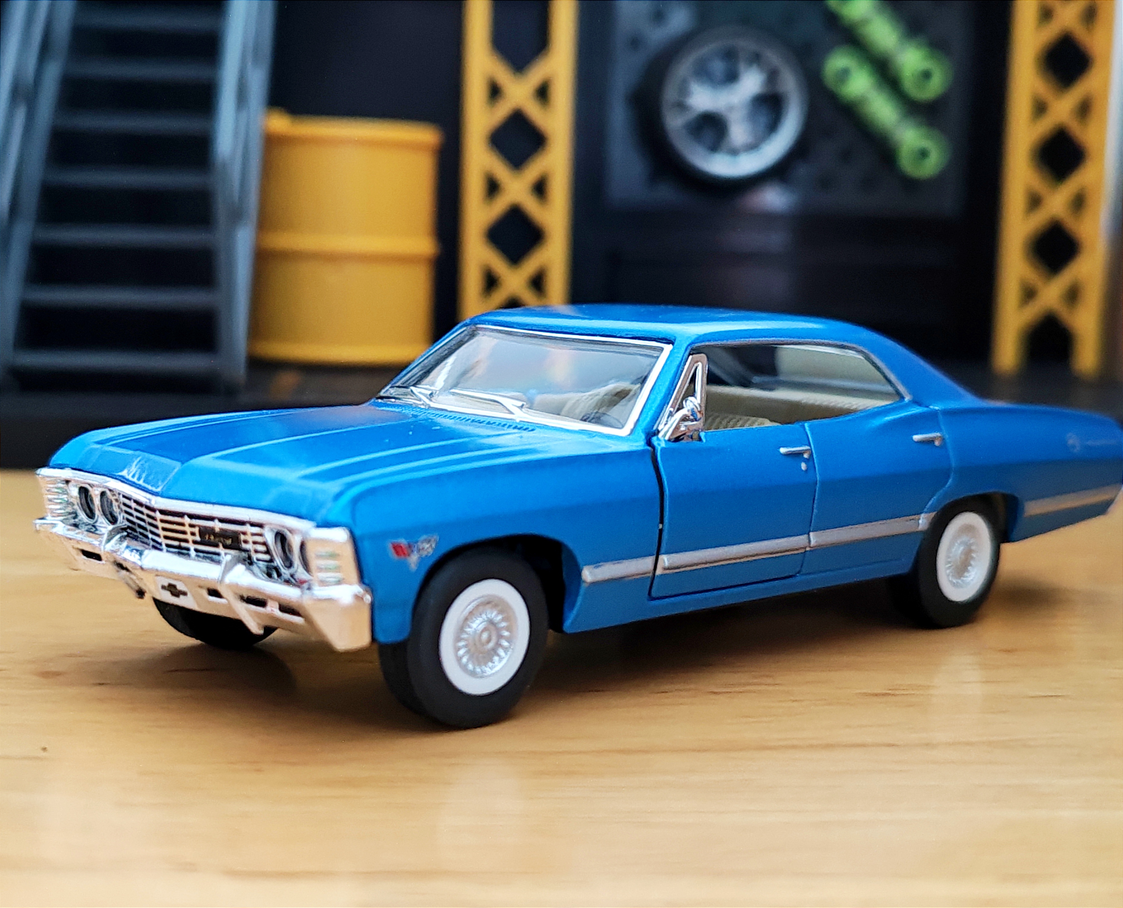 1967 Chevrolet Impala โมเดลรถเหล็ก (ปลีก-ส่ง)