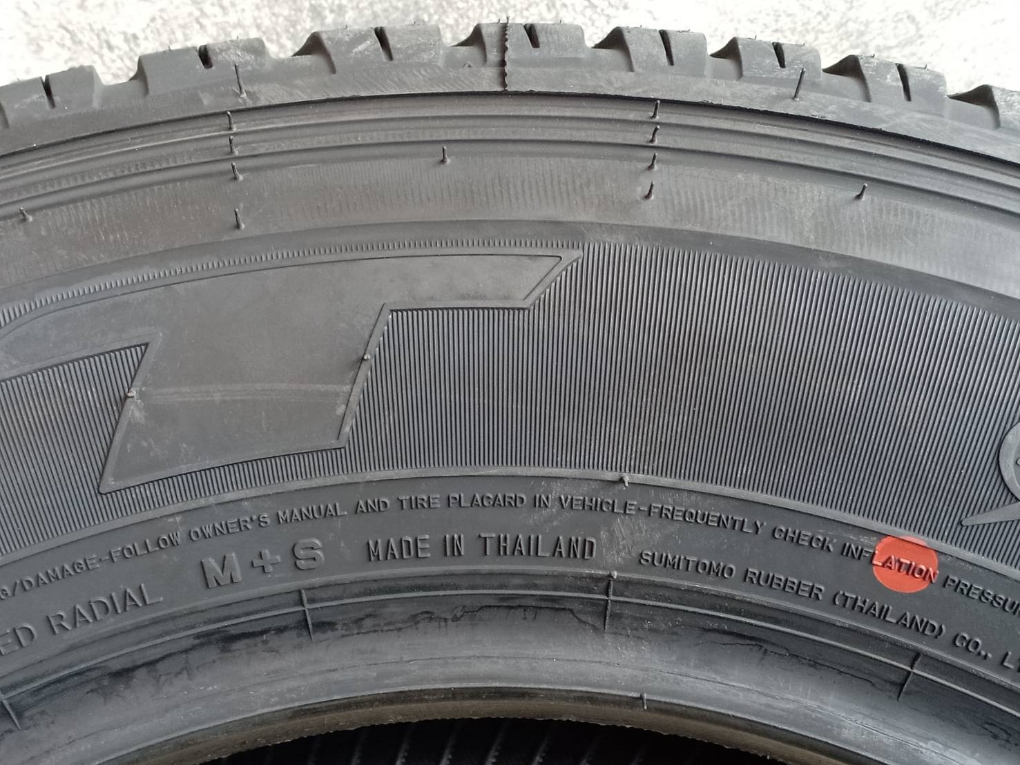 DUNLOP GRANDTREK AT25 265/65R17 ยางใหม่ปี19 ราคาพิเศษ