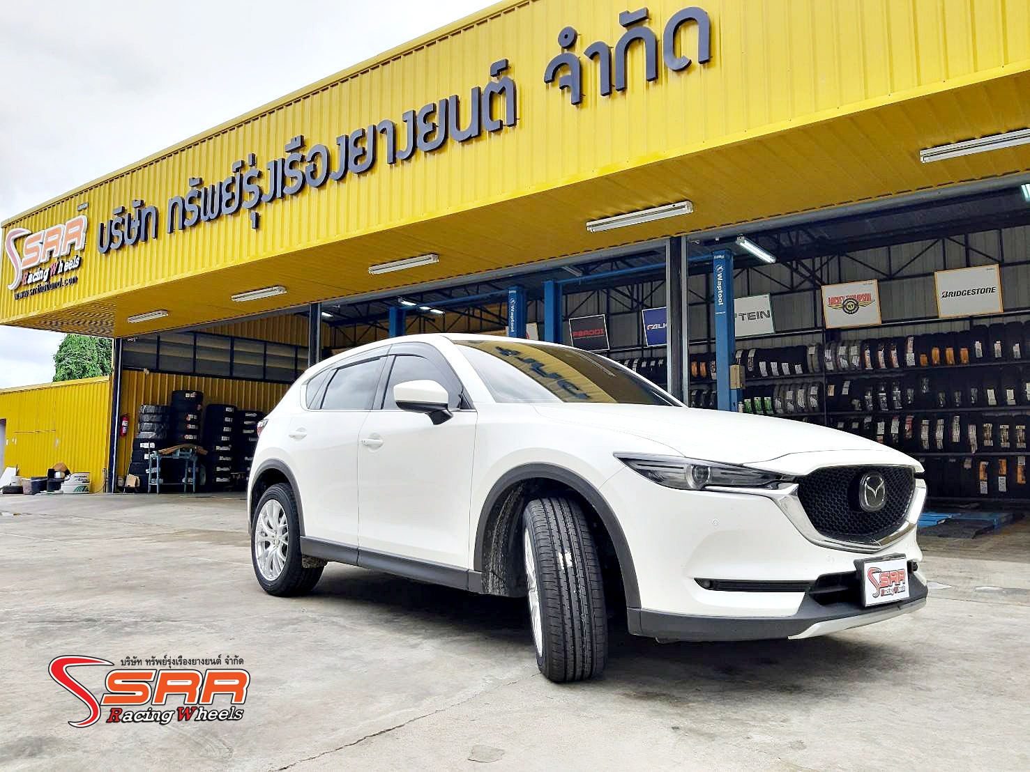 YOKOHAMA BluEarth-XT AE61 235/55R19 ยางใหม่ปี2021 ราคาพิเศษ