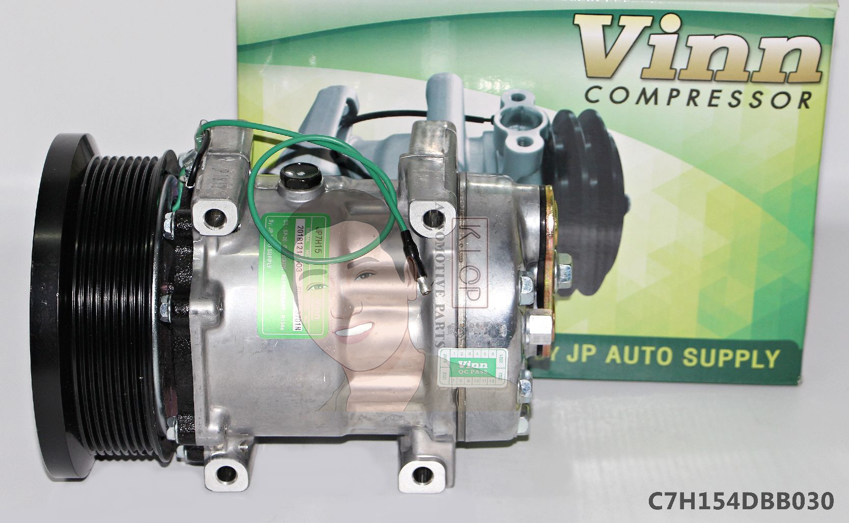 C7H154DBB030 คอมแอร์ยี่ห้อ Vinn (SD 7H15 CAT/KOMATSU 8PK 4ขาร้อย ออกหลัง)