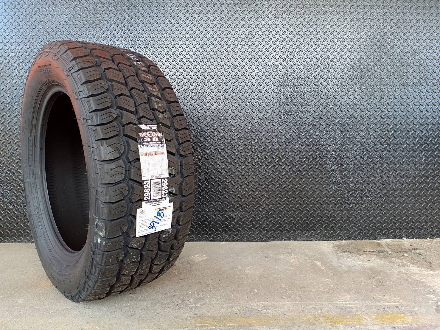 MICKEY THOMPSON DEEGAN 38 AT 285/55R20 ยางออลเทอร์เรน ราคาพิเศษ