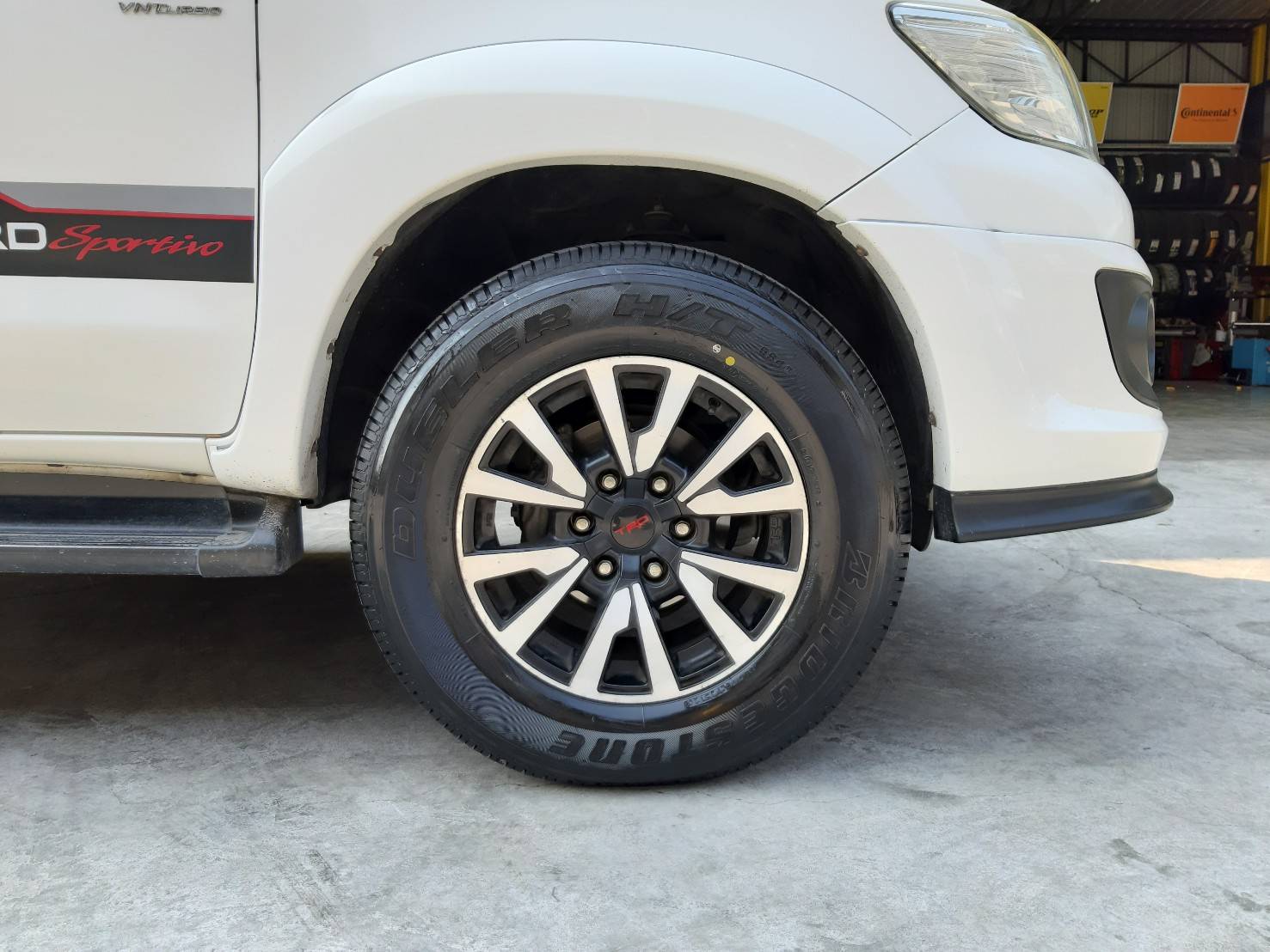 BRIDGESTONE DUELER H/T 684-II 265/65R17 ยางใหม่ปี20 ราคาพิเศษ